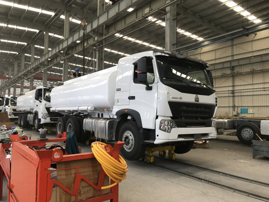 RHD Heavy Duty Oil Tanker Lorry Untuk Transportasi Multicolor Opsional