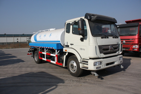 Truk Tangki Air 6 Roda Kapasitas 10 Cbm Mesin Euro II Untuk Pembersihan
