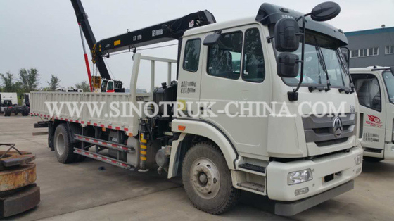 SQ5SK3Q Truck Mounted Crane, 5 TON Telescoping Boom Crane Untuk Diesel 4 × 2 Truk Kargo