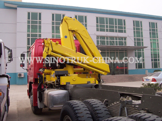 Truk Yang Handal Dipasang Hoist / LHD 336HP Lorry Mounted Crane Untuk Barang Lift