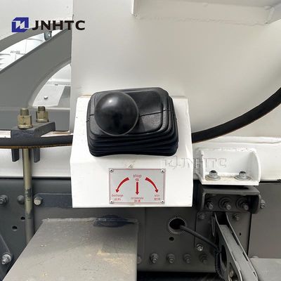 6x4 truk pengaduk semen beton