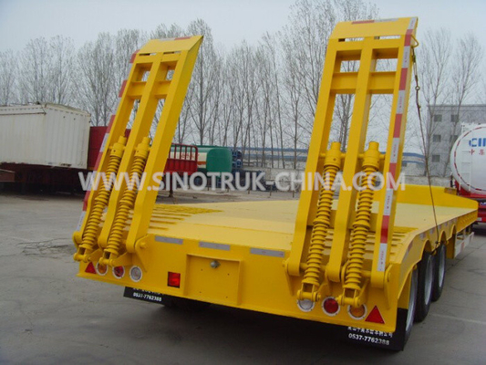 13.5M Low-bed Semi-trailer 3 PCS Ban BPW 315 / 80R22.5 ban ABS Opsional