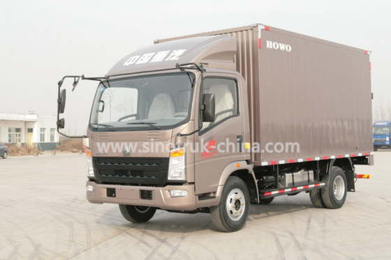 4x2 Euroii Howo 7000kg Refrigerated Box Truck Dengan Mesin Yunnei Dan 6 Ban Segitiga