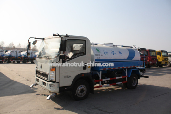 Roda Dasar 3360mm 4X2 Tugas Ringan Truk Komersial 10CBM Tank Untuk Air Sprinkler