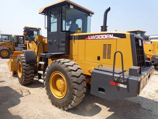 LW300FN Mini Wheel Loader / Penghematan Energi Pemuat Roda Depan Dengan 1.5-2.5M³ Bucket