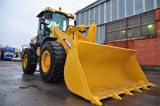 LW300FN Mini Wheel Loader / Penghematan Energi Pemuat Roda Depan Dengan 1.5-2.5M³ Bucket