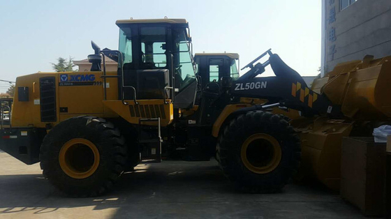 XCMG Articulated Wheel Loader Dengan Kapasitas Model Membawa Tinggi WD10G220E21