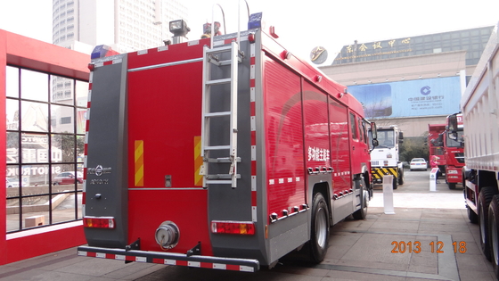 6 Roda Multi Fungsional Rescue Fire Truck Untuk Pemadam Kebakaran Atau Landscaping