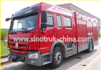 Mesin Penyelamat 400HP Truk Pemadam Kebakaran Dengan Kapasitas 8 Ton Tangki Air Dan Air Meriam