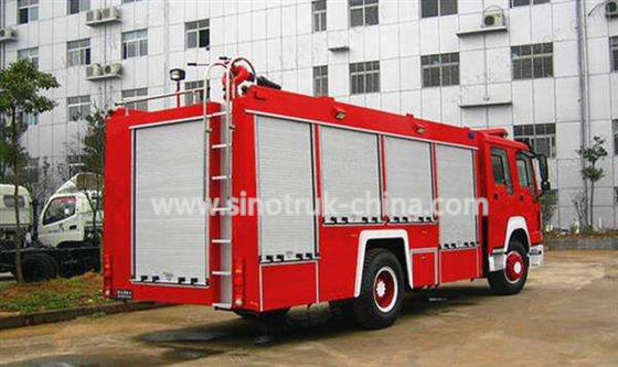 Mesin Penyelamat 400HP Truk Pemadam Kebakaran Dengan Kapasitas 8 Ton Tangki Air Dan Air Meriam