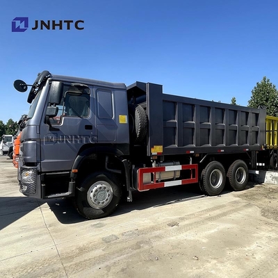 Truk dump 6x4 10 roda terbaik 336hp 40 Ton Digunakan Sinotruk Gerak kiri / kanan Truk tipper