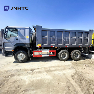 Truk dump 6x4 10 roda terbaik 336hp 40 Ton Digunakan Sinotruk Gerak kiri / kanan Truk tipper