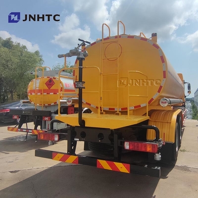 FAW 15CBM truk penyemprotan air China tugas berat 20000 liter tangki truk penyemprotan air