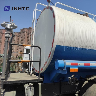 New Sinotruk HOWO Tangki Air Truk 6X4 400HP 10 Ban Sprinkler Tank Pilihan terbaik