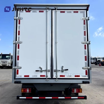 Baru HOWO Truk Kulkas 3t 4t 5t 4x2 Truk Makanan Ringan Truk Kulkas Pabrik Terbaru