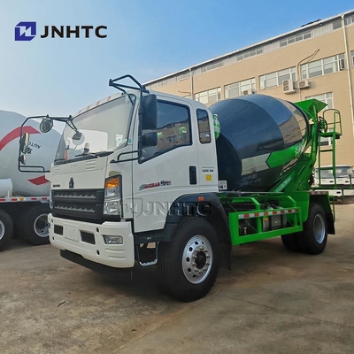 HOWO 4×2 Truk Pengaduk Beton Ringan 3 Meter Kubik 4,5 Ton Tahan Cuaca Truk Pengaduk Beton