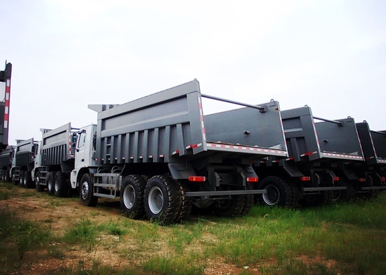 SINOTRUK HOWO 6 * 4 371HP Penambangan Truk Dump 70 Ton Untuk Bisnis Konstruksi
