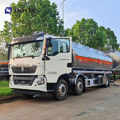 SINOTRUK HOWO Tangki bahan bakar truk tangki minyak truk truk tangki truk dengan 25cbm full trailer