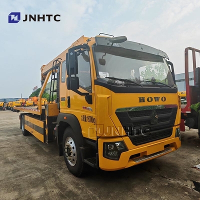 Howo Wrecker Truk 4x2 6 Roda 340hp Wrecker Truk Dengan Crane lengan lurus Harga yang baik