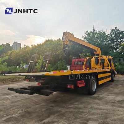 Howo Wrecker Truk 4x2 6 Roda 340hp Wrecker Truk Dengan Crane lengan lurus Harga yang baik