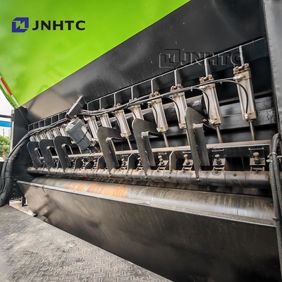 HOWO 8X4 350HP 12 roda dump truck chassis dengan sinkron kerikil penyegelan truk