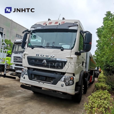 SINOTRUK HOWO Tangki bahan bakar Truk 8X4 Drive Wheel Euro 3 Emisi Standar Tank Minyak Truk Tanker Truk