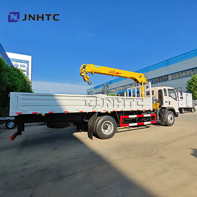 SINOTRUCK 4X2 6 roda truk kargo dengan derek truk dipasang derek untuk dijual
