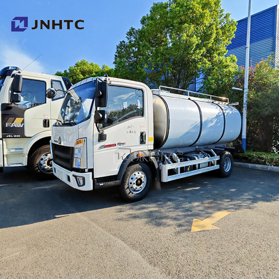 Sinotruk Howo 4x2 Lampu Listrik Listrik Tanker 4200 Liter Listrik Diesel Tanker Listrik