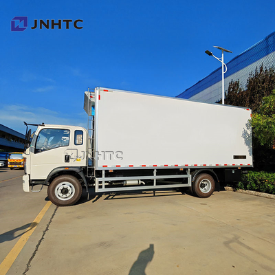 Baru dan digunakan 10Ton kanan kemudi HOWO 5 derajat 140HP beku kargo kulkas truk
