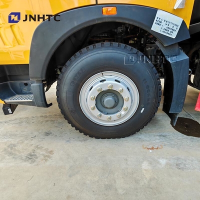 Howo TX Road Salt Spreader Mesin pencairan salju 6X4 350HP Truk penyapu salju yang cocok