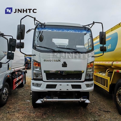NEW HOWO truk air ringan 4x2 5000 liter 5 ton pengangkut air tanker truk harga