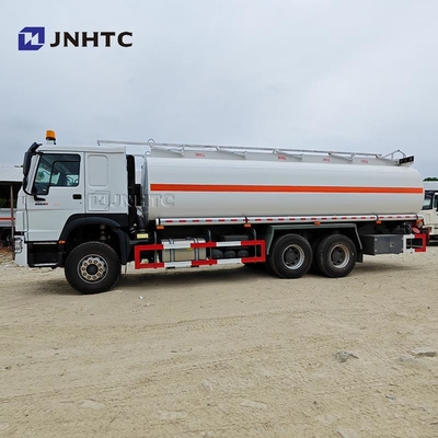 Howo Oil Tanker Trucks 6X4 400HP 30000 liter Transportasi bahan bakar