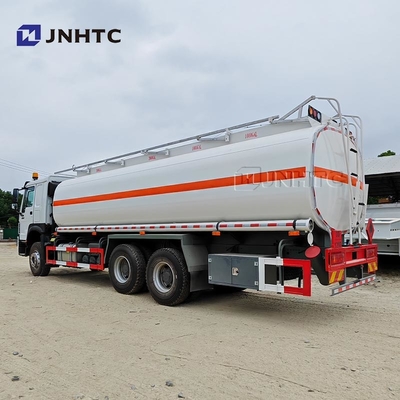 Howo Oil Tanker Trucks 6X4 400HP 30000 liter Transportasi bahan bakar