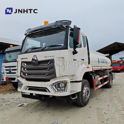 Howo NX Water Anker Truck 4x2 200-380hp Drive Wheel Sprinkling Tank Truck Harga bagus