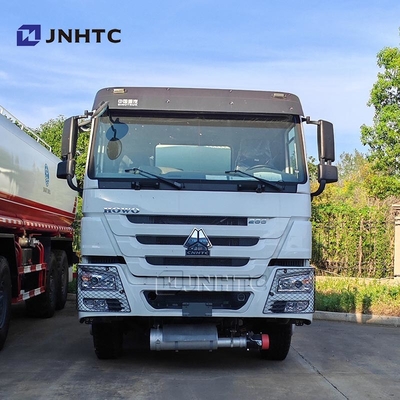 Howo Oil Tanker Truk 4X2 266HP 30000 liter Transportasi bahan bakar Tanker bahan bakar Truk