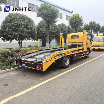 HOWO Ringan Double Deck Flatbed Jalan Penyelamat Wrecker Truk Tarik Untuk Dijual