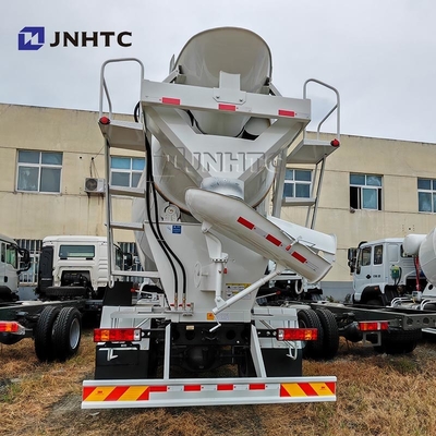 Truk pencampuran beton baru HOWO 6x4 10 roda Truk pencampuran semen