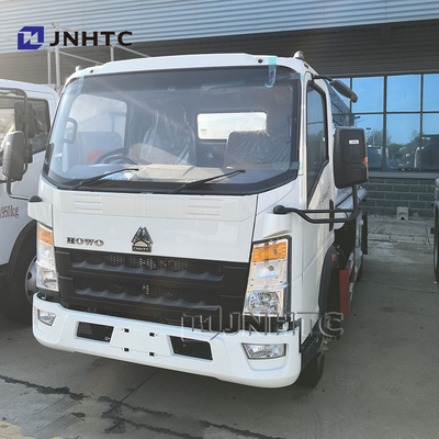 Sinotruk Howo Mini Tank Minyak Ringan 4x2 3000L Tanker Listrik