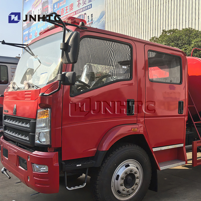 Produsen HOWO 4x2 5000L Tangki air Truk pemadam kebakaran Peralatan pemadam kebakaran Truk kendaraan pemadam kebakaran