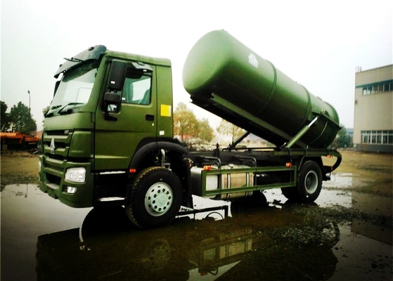 Tilt Steering Wheel Vacuum Sewage Suction Truck / Pembersihan Limbah Truck