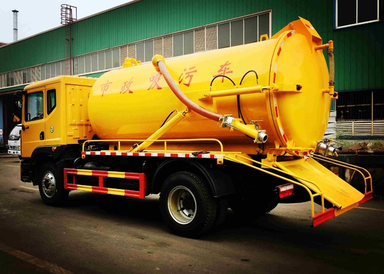 Tilt Steering Wheel Vacuum Sewage Suction Truck / Pembersihan Limbah Truck