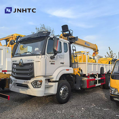 Knuckle Boom 8 Ton Hydraulic HOWO NX Cargo Flatbed Truck Crane Mounted Untuk Dijual