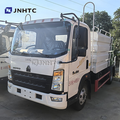 HOWO Mini 3000L Water Truck dengan Fog Cannon Multifunctional Dust Suppression Truck untuk Pertambangan