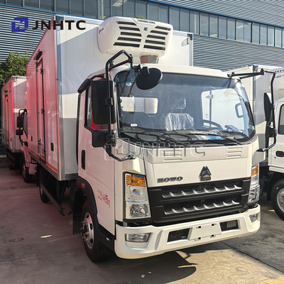 HOWO 6 Roda Truk Pendinginan Truk Pendinginan Kecil Es Krim Transportasi Freezer Van Truk Dijual