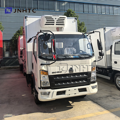 HOWO 6 Roda Truk Pendinginan Truk Pendinginan Kecil Es Krim Transportasi Freezer Van Truk Dijual