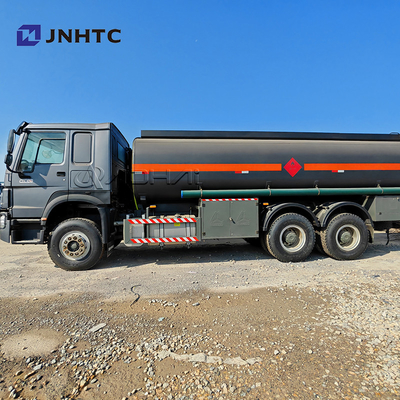Howo Oil Tank Truck 6x4 380hp Kapasitas 10 Roda 20000 Liter High Strength Steel Fuel Tank Truck