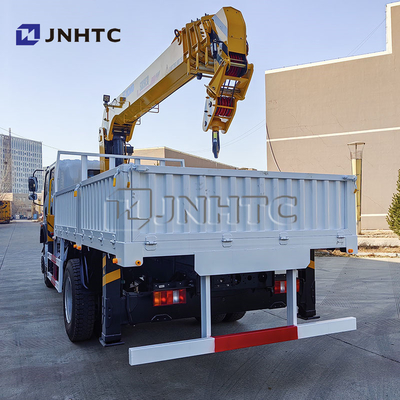 Howo Light Mini 4*4 6 Wheeler Double Row Cab Cargo Truck Dengan Telescopic Boom Cranes 8 Ton Mounted Crane Cargo Truck