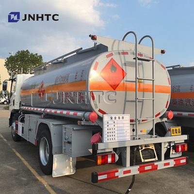 HOWO Tanker bahan bakar 4X2 8cbm Tanker minyak ringan