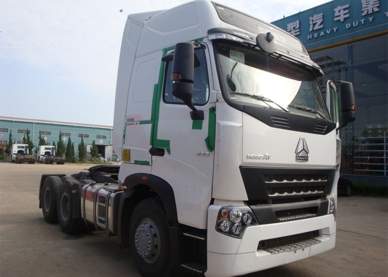 ISO Lulus 10 Wheeler Sinotruk Howo Truk Tangki Semen Massal dan Truk Traktor dengan Tubuh Tanker 50M³