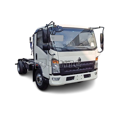 HOWO 4x2 Pemuatan Ringan Mini Van Kargo Box Truk Truk China Truck Chassis